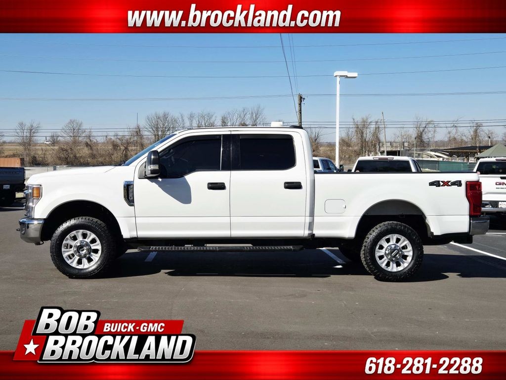 Ford Super Duty F-350 SRW Vehicle Full-screen Gallery Image 06