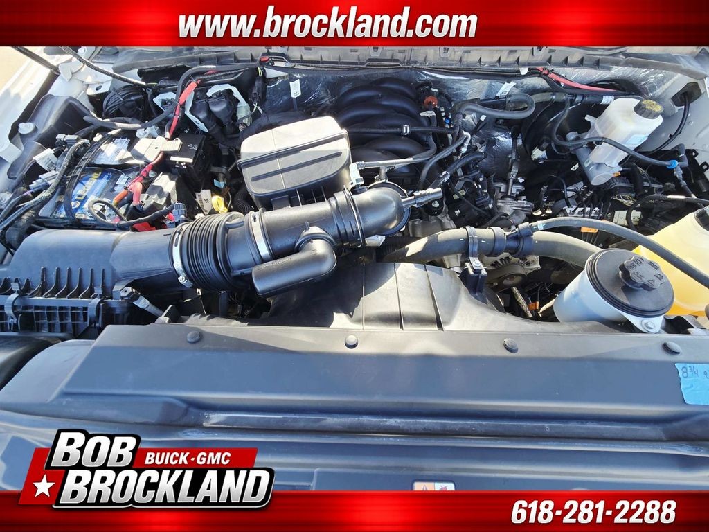 Ford Super Duty F-350 SRW Vehicle Full-screen Gallery Image 19