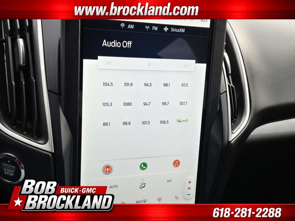 Ford Edge Vehicle Full-screen Gallery Image 24