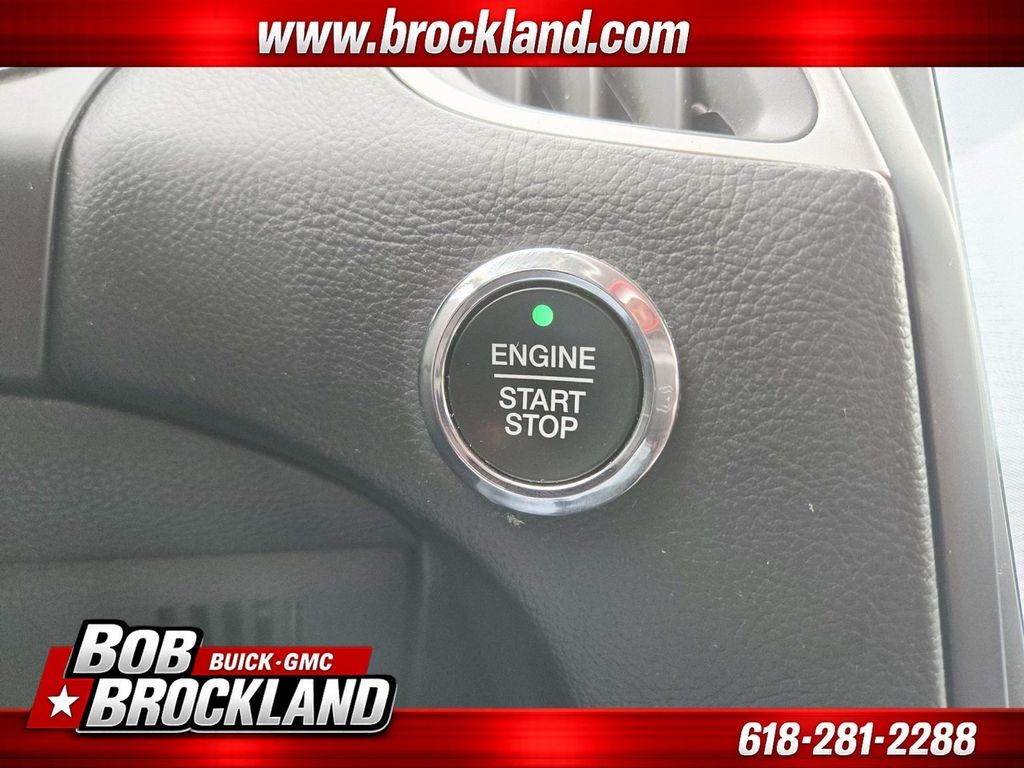 Ford Edge Vehicle Full-screen Gallery Image 30