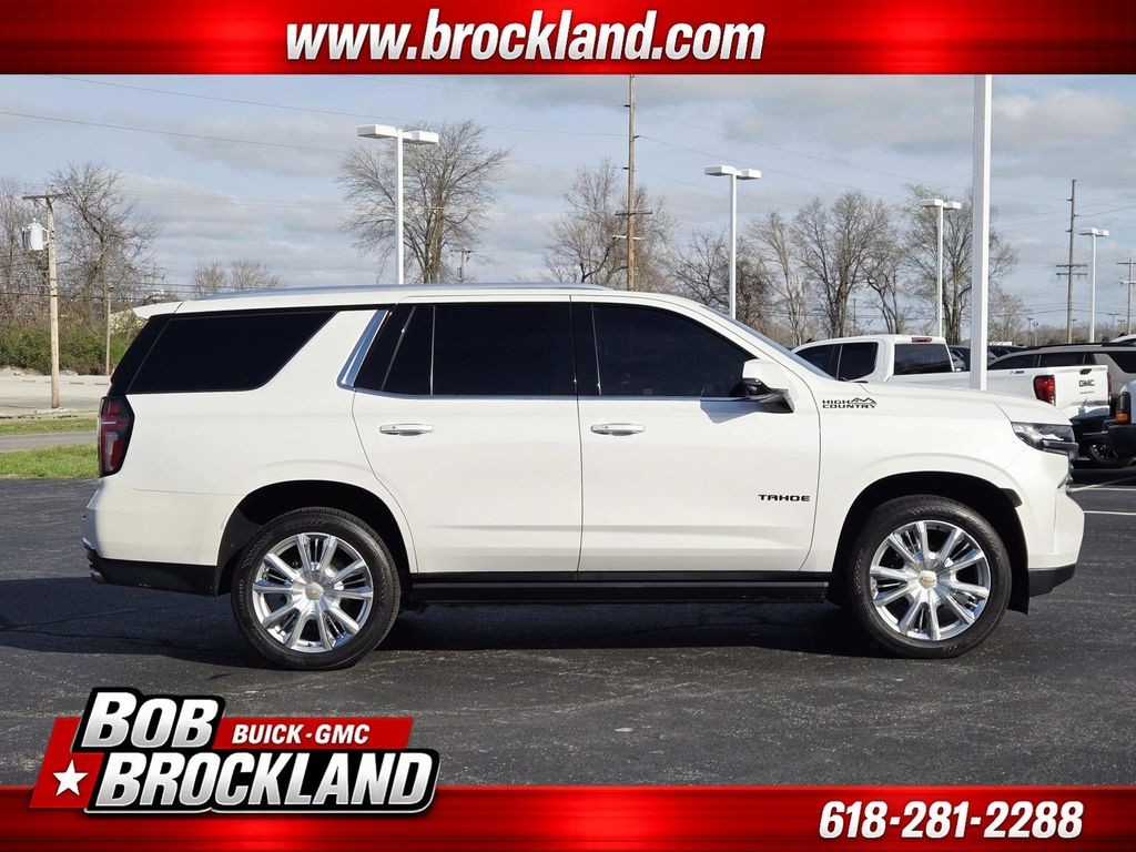 Chevrolet Tahoe Vehicle Full-screen Gallery Image 02