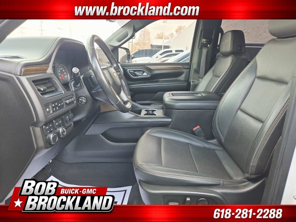 Chevrolet Tahoe Vehicle Full-screen Gallery Image 12