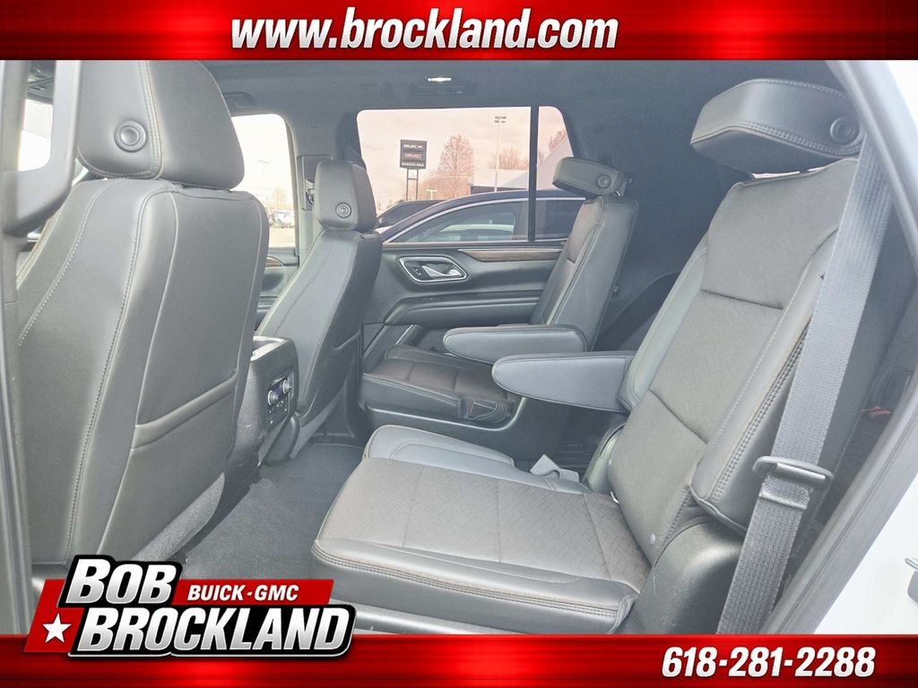 Chevrolet Tahoe Vehicle Full-screen Gallery Image 13