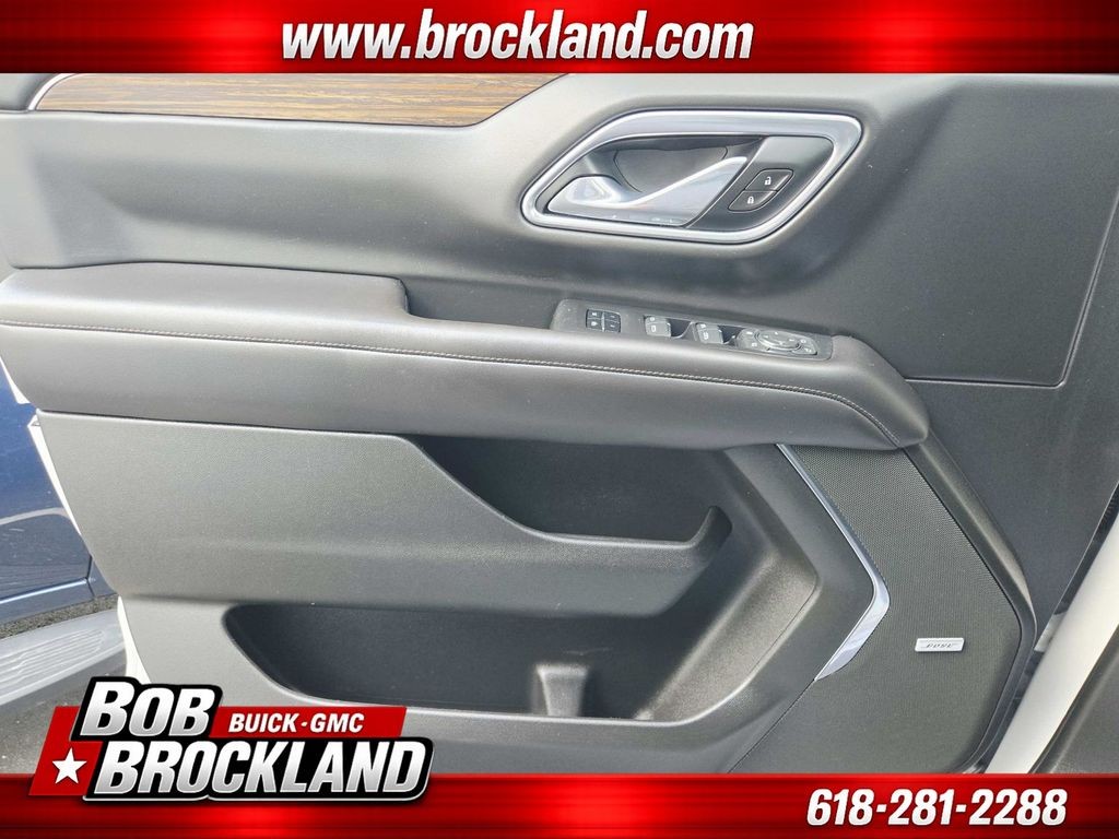 Chevrolet Tahoe Vehicle Full-screen Gallery Image 40