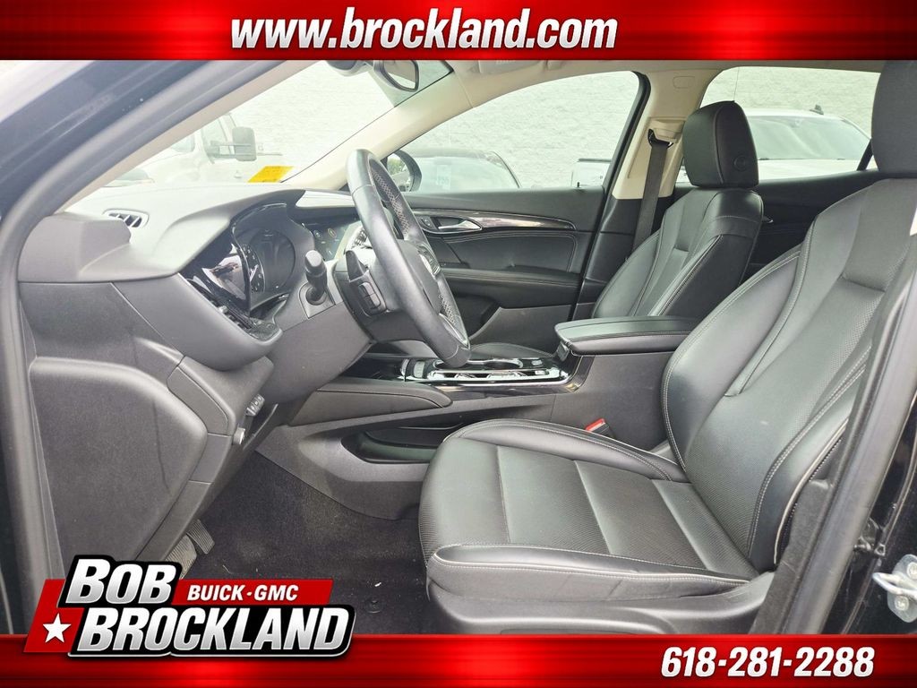 Buick Envision Vehicle Full-screen Gallery Image 14