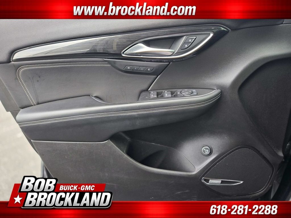 Buick Envision Vehicle Full-screen Gallery Image 33