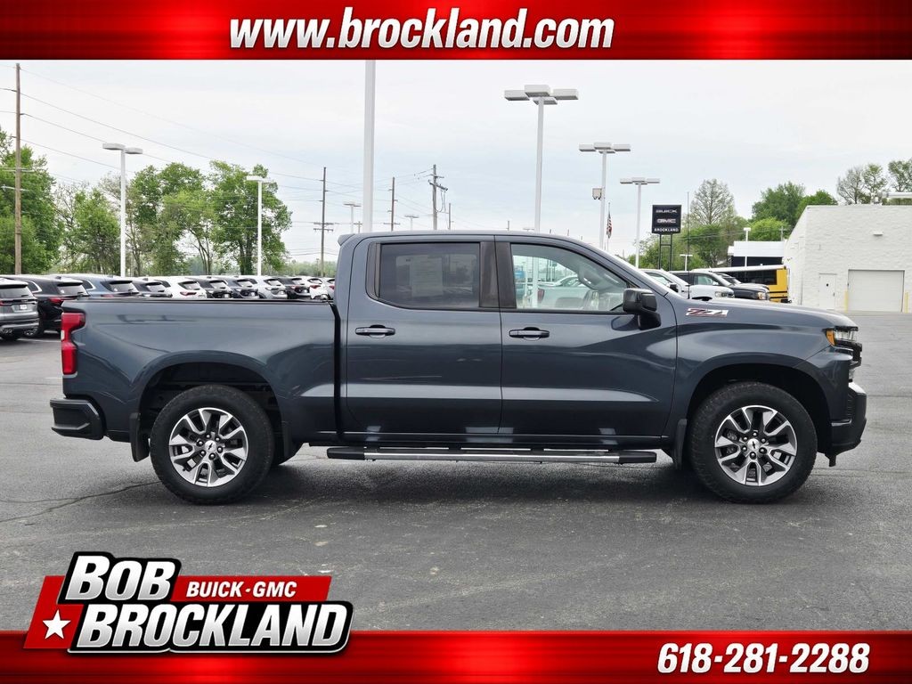 Chevrolet Silverado 1500 Vehicle Full-screen Gallery Image 02