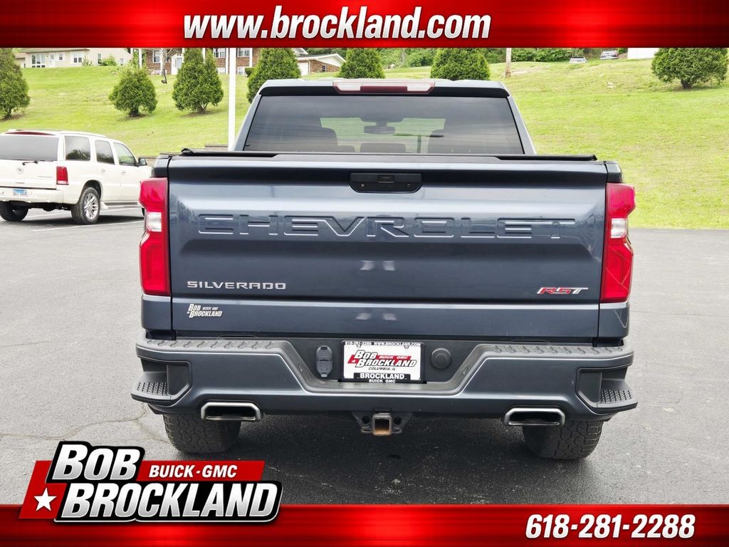 Chevrolet Silverado 1500 Vehicle Full-screen Gallery Image 04