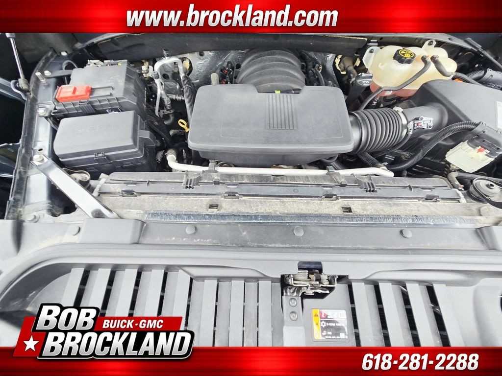 Chevrolet Silverado 1500 Vehicle Full-screen Gallery Image 20