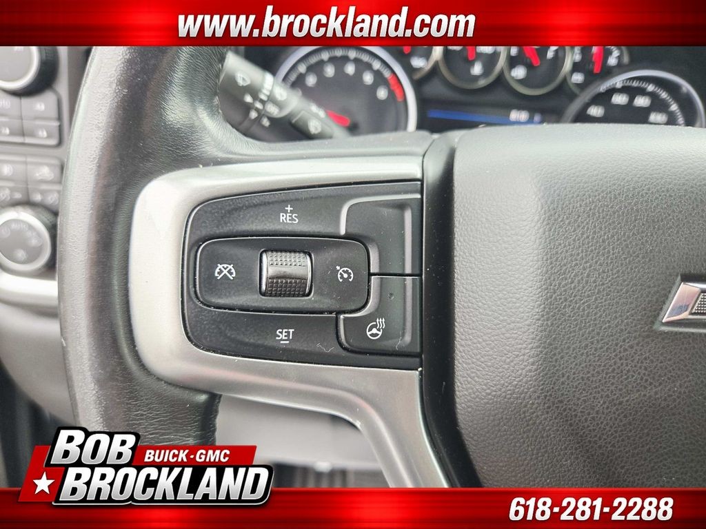 Chevrolet Silverado 1500 Vehicle Full-screen Gallery Image 22
