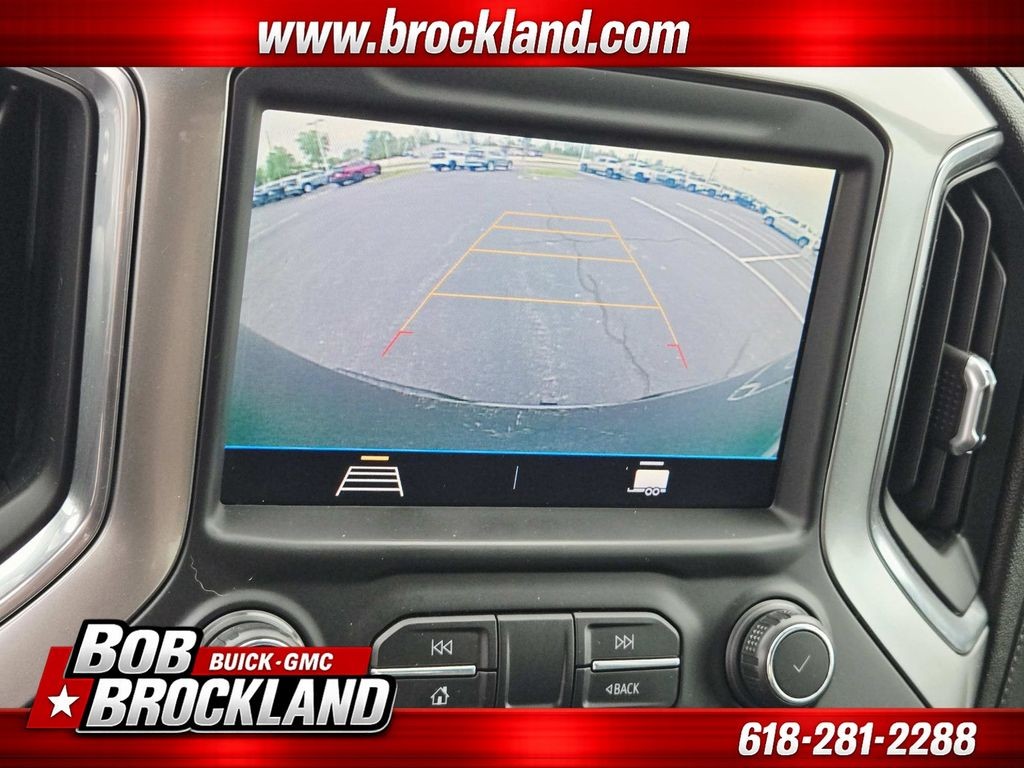 Chevrolet Silverado 1500 Vehicle Full-screen Gallery Image 29