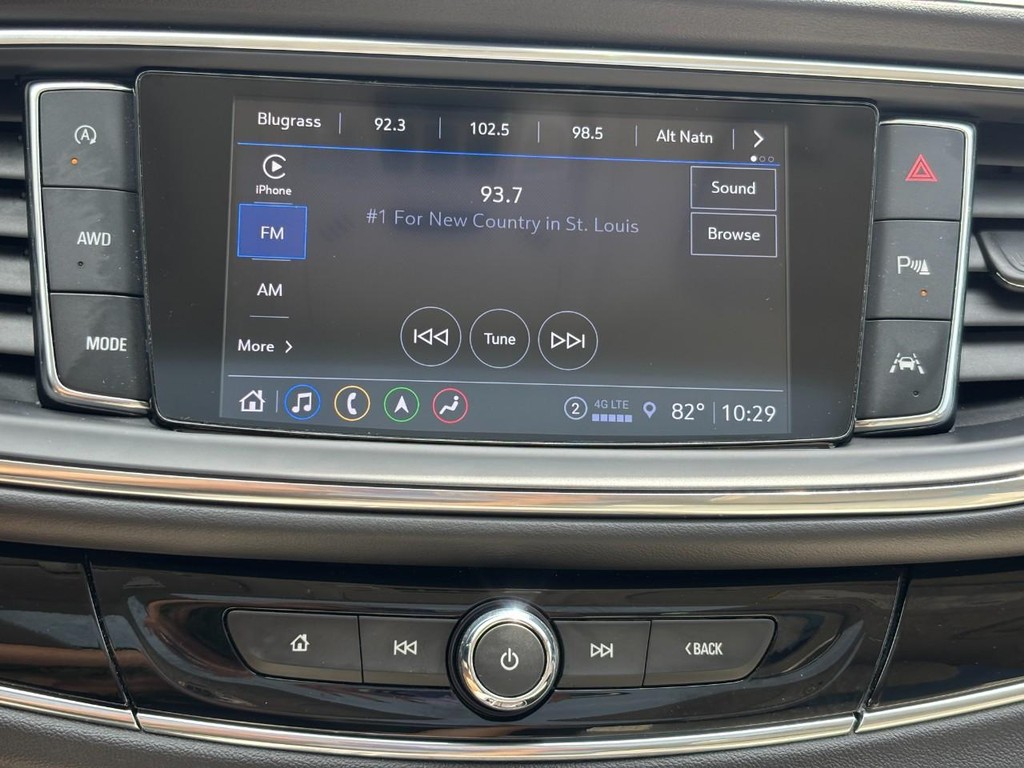 Buick Enclave Vehicle Full-screen Gallery Image 22
