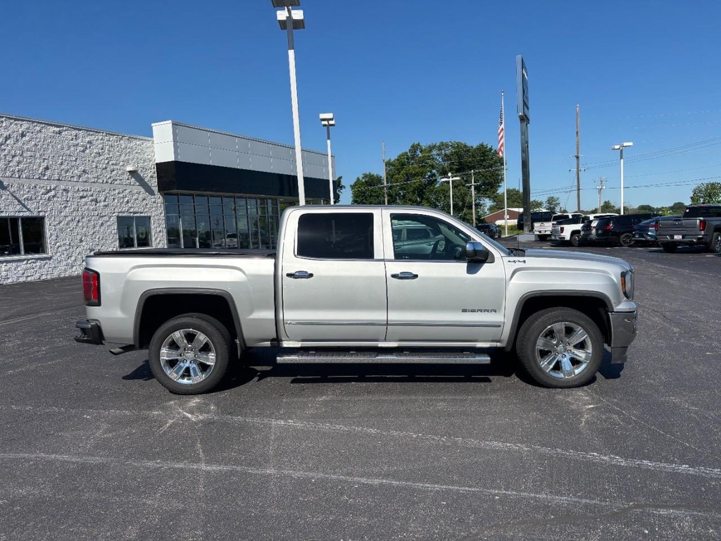 GMC Sierra 1500 Vehicle Full-screen Gallery Image 02