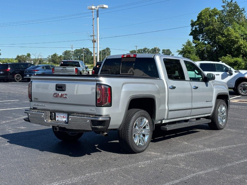 GMC Sierra 1500 Vehicle Full-screen Gallery Image 03