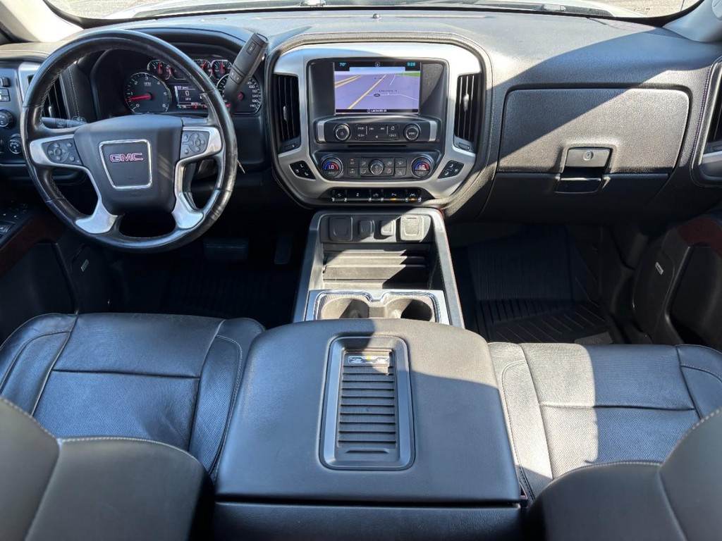 GMC Sierra 1500 Vehicle Full-screen Gallery Image 12