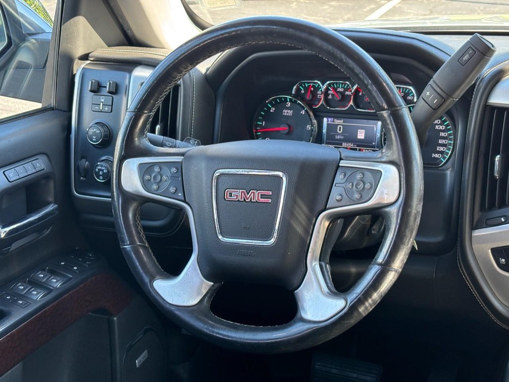 GMC Sierra 1500 Vehicle Full-screen Gallery Image 13