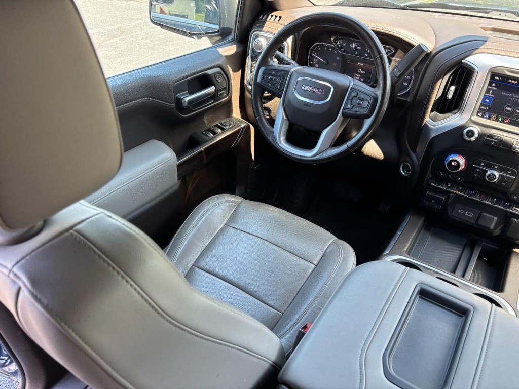 GMC Sierra 1500 Vehicle Full-screen Gallery Image 11
