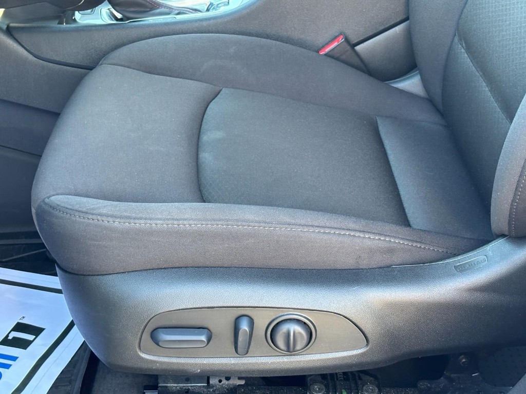Chevrolet Malibu Vehicle Full-screen Gallery Image 16