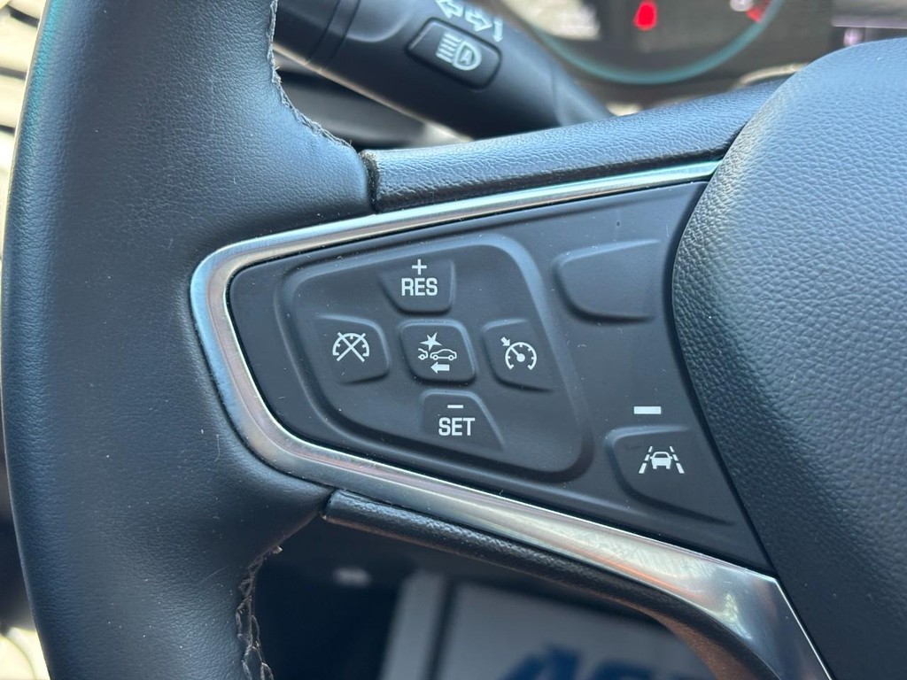 Chevrolet Malibu Vehicle Full-screen Gallery Image 18