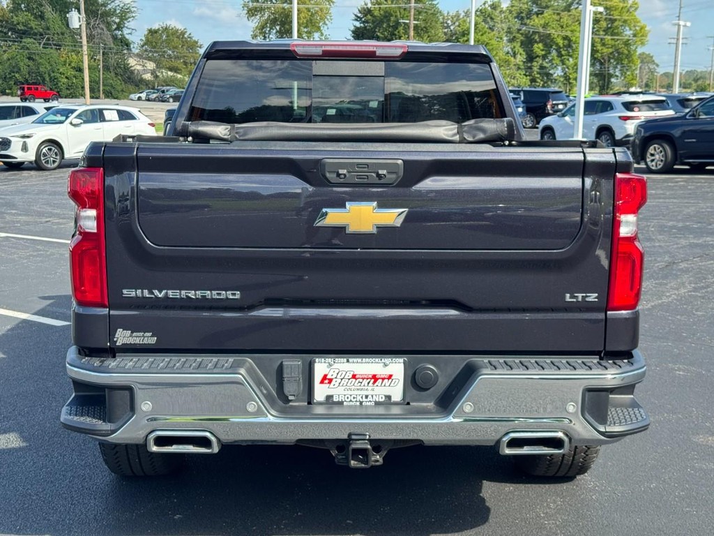 Chevrolet Silverado 1500 Vehicle Full-screen Gallery Image 05