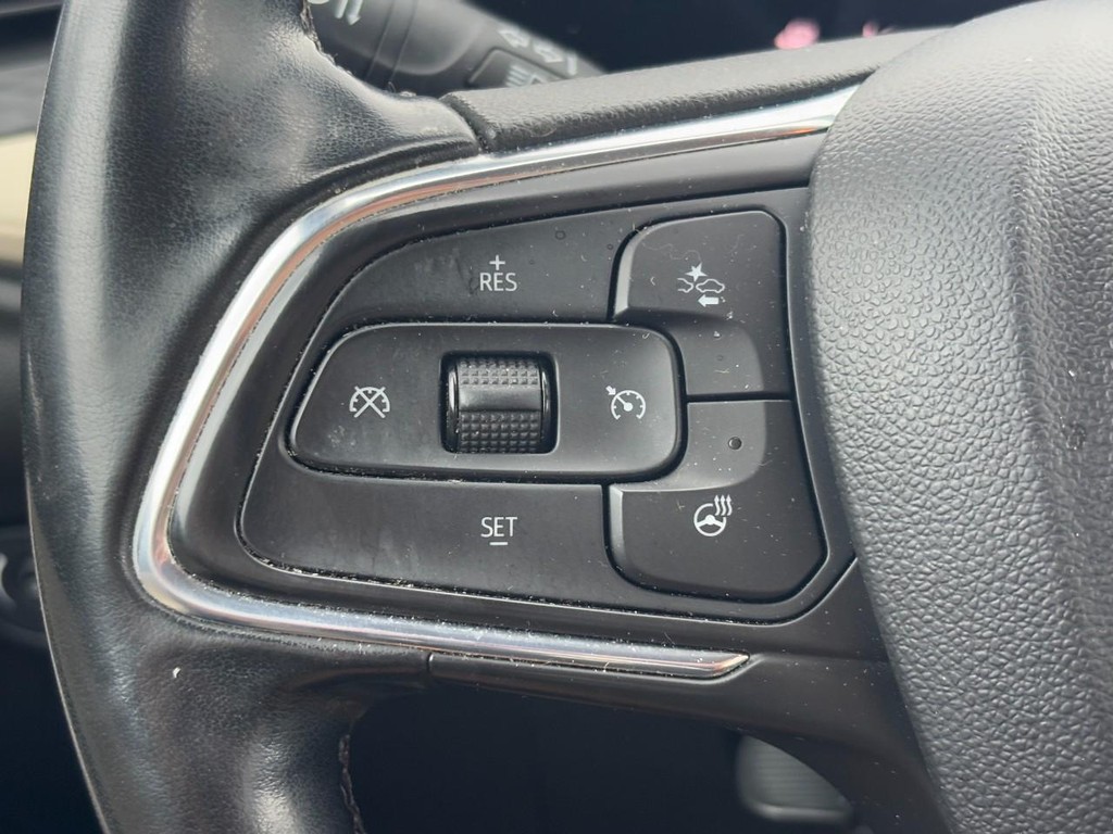 Buick Encore GX Vehicle Full-screen Gallery Image 17