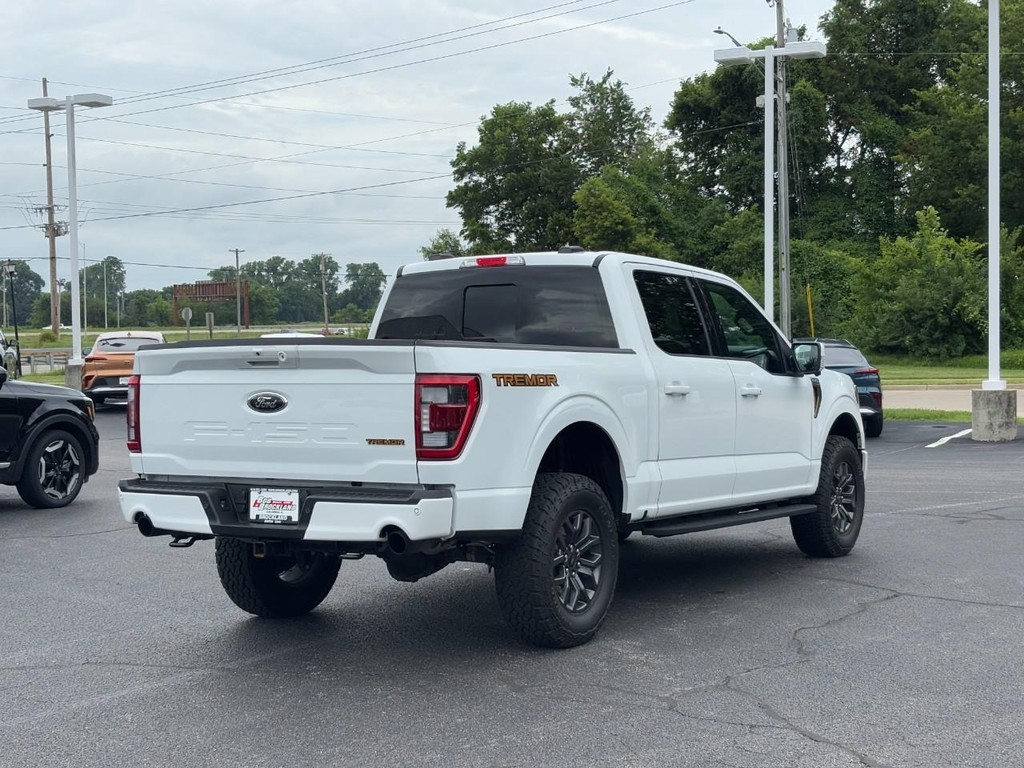 Ford F-150 Vehicle Full-screen Gallery Image 03