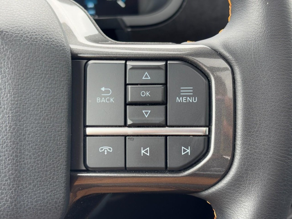 Ford F-150 Vehicle Full-screen Gallery Image 18