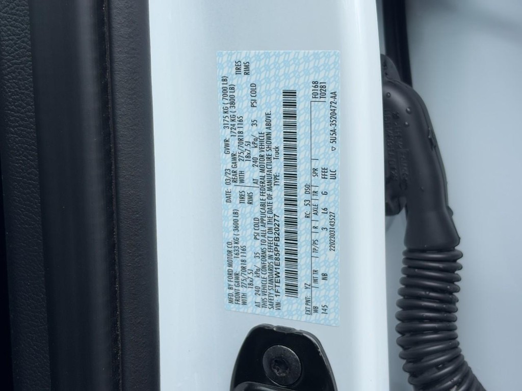 Ford F-150 Vehicle Full-screen Gallery Image 24