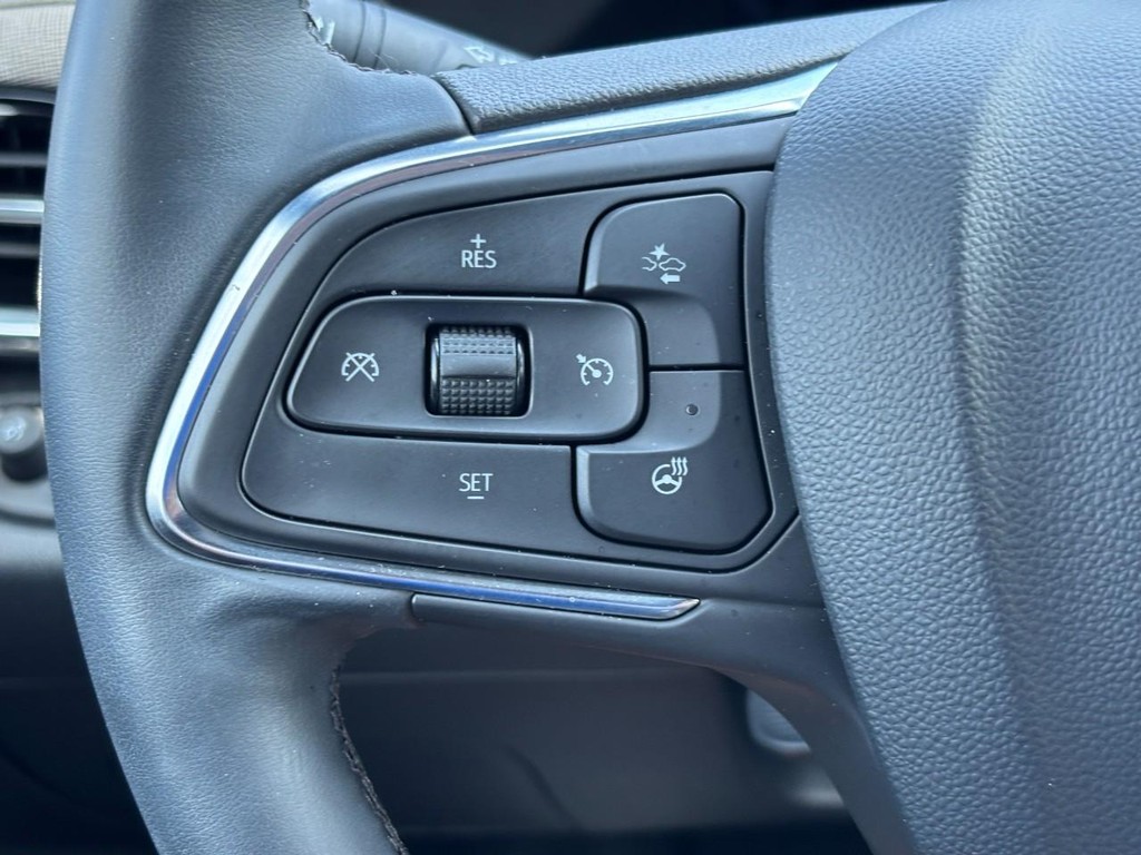 Buick Envista Vehicle Full-screen Gallery Image 17