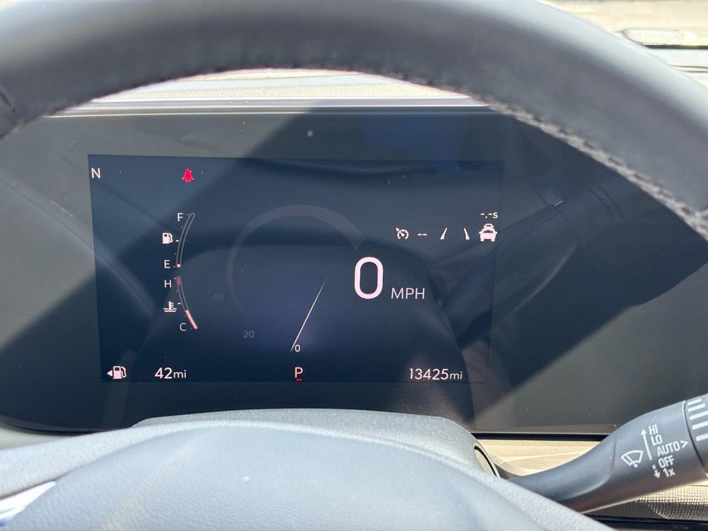 Buick Envista Vehicle Full-screen Gallery Image 19