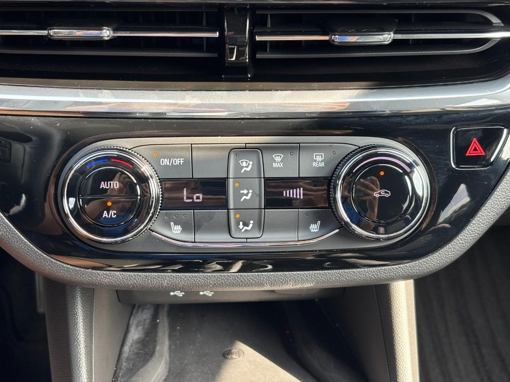 Buick Envista Vehicle Full-screen Gallery Image 22