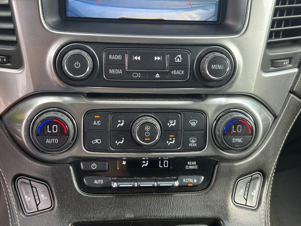 Chevrolet Tahoe Vehicle Full-screen Gallery Image 24