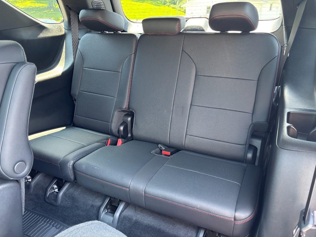 Chevrolet Traverse Vehicle Full-screen Gallery Image 10