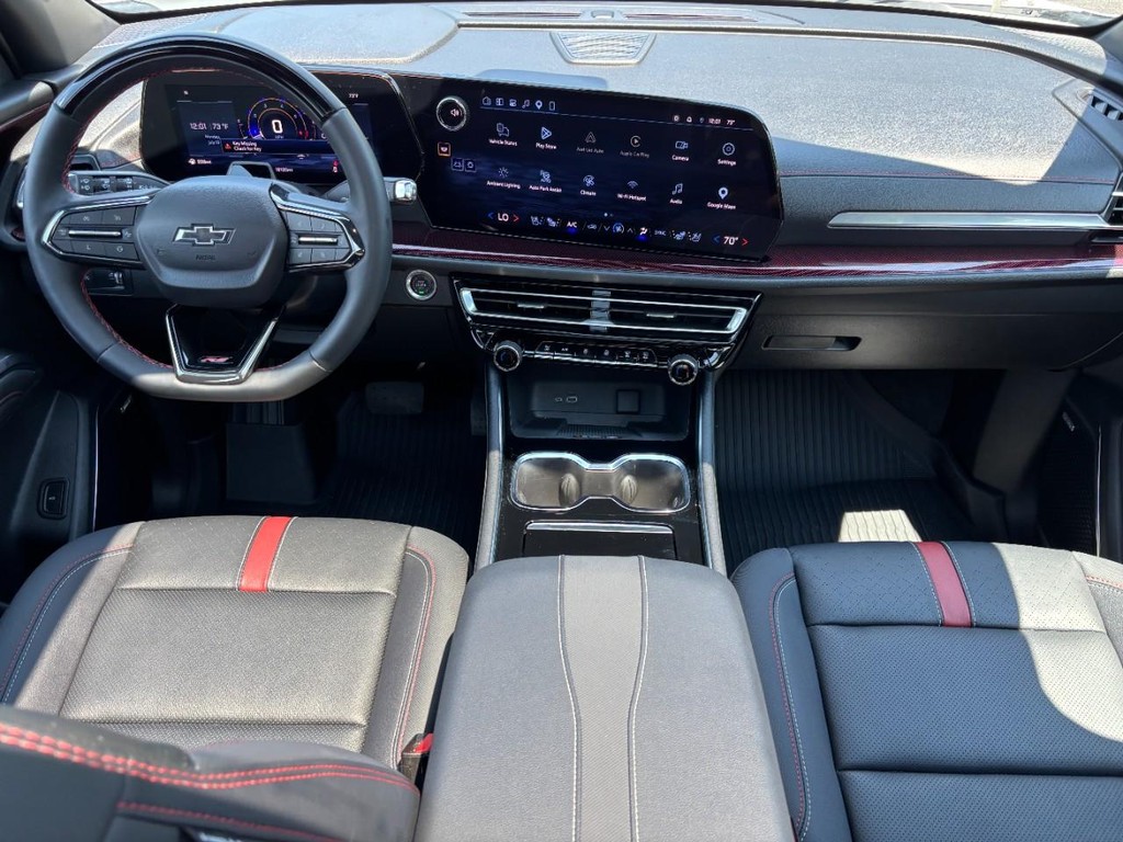 Chevrolet Traverse Vehicle Full-screen Gallery Image 12