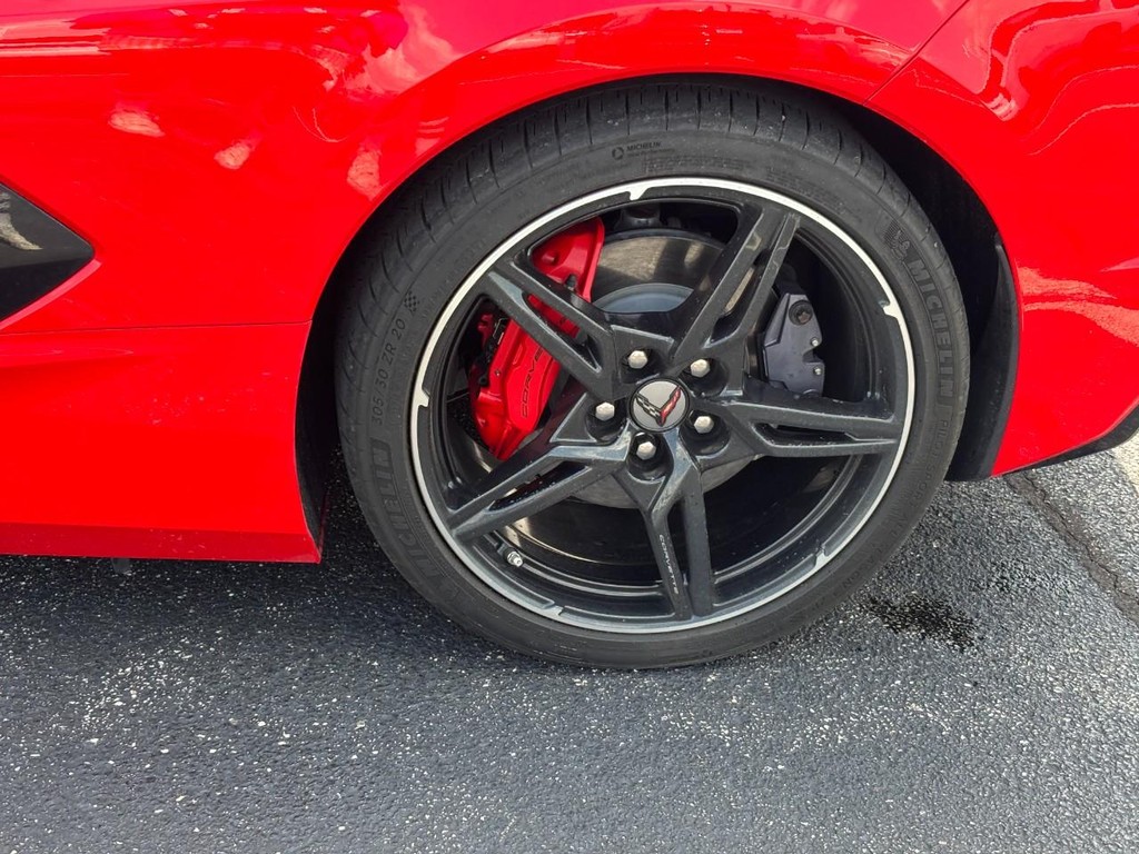 Chevrolet Corvette Vehicle Full-screen Gallery Image 07