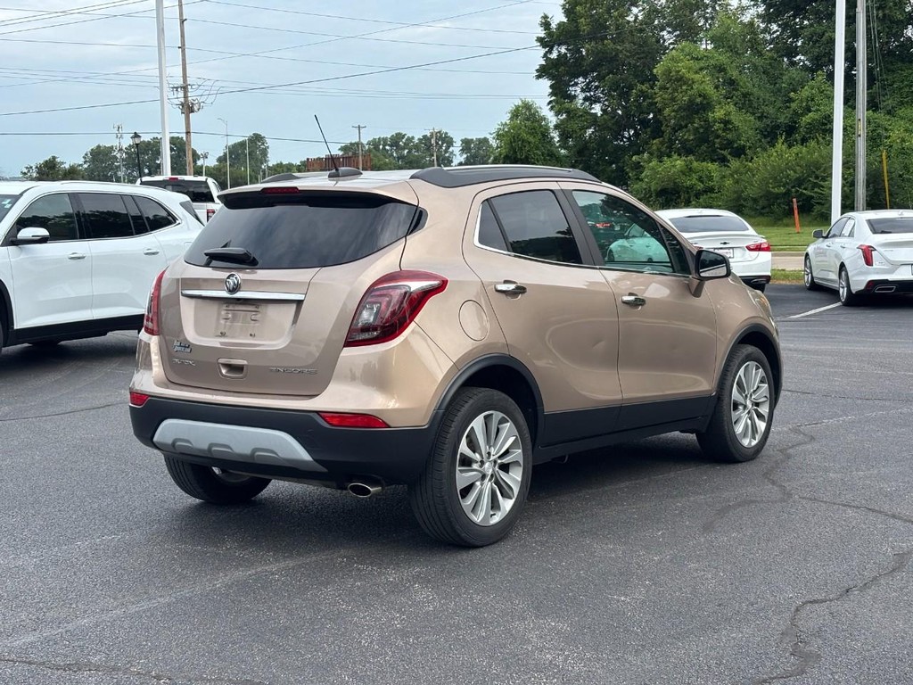Buick Encore Vehicle Full-screen Gallery Image 03