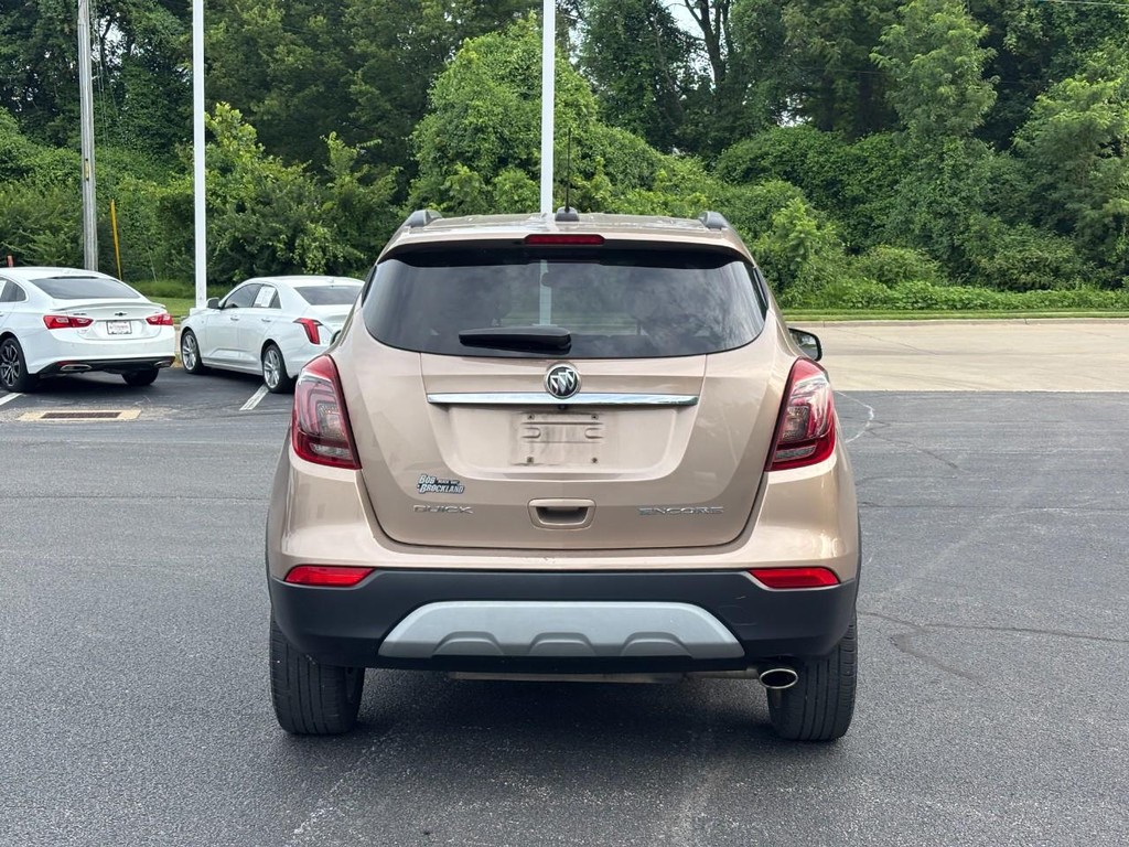 Buick Encore Vehicle Full-screen Gallery Image 04