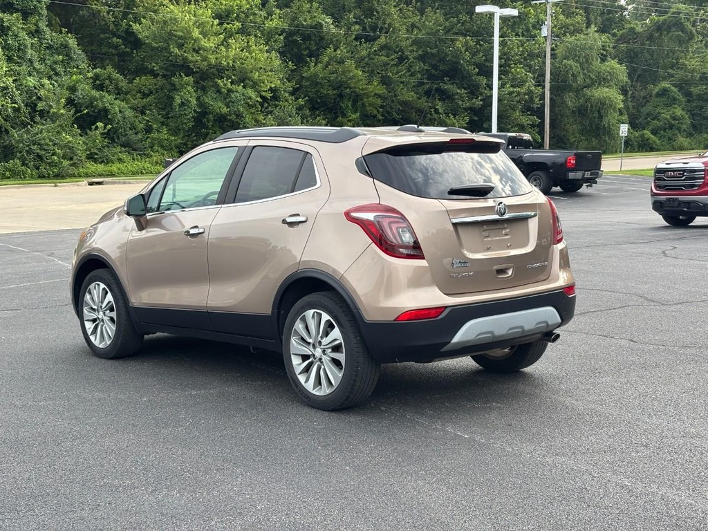 Buick Encore Vehicle Full-screen Gallery Image 05