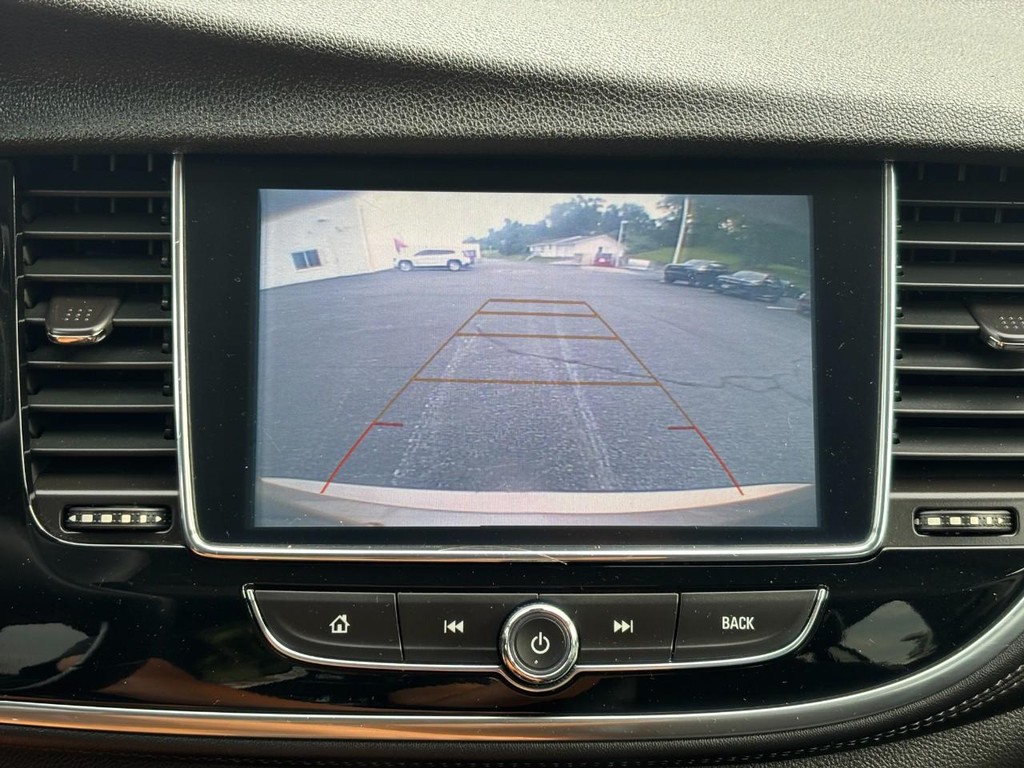 Buick Encore Vehicle Full-screen Gallery Image 21