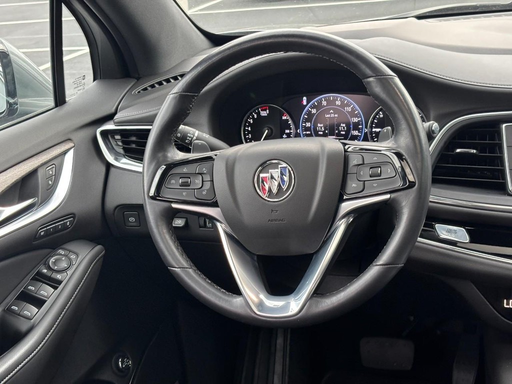 Buick Enclave Vehicle Full-screen Gallery Image 14