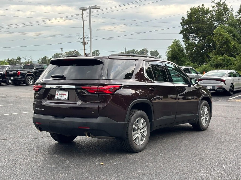 Chevrolet Traverse Vehicle Full-screen Gallery Image 03