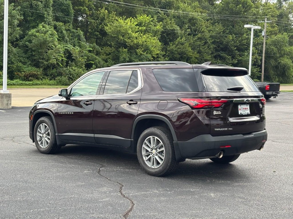Chevrolet Traverse Vehicle Full-screen Gallery Image 05
