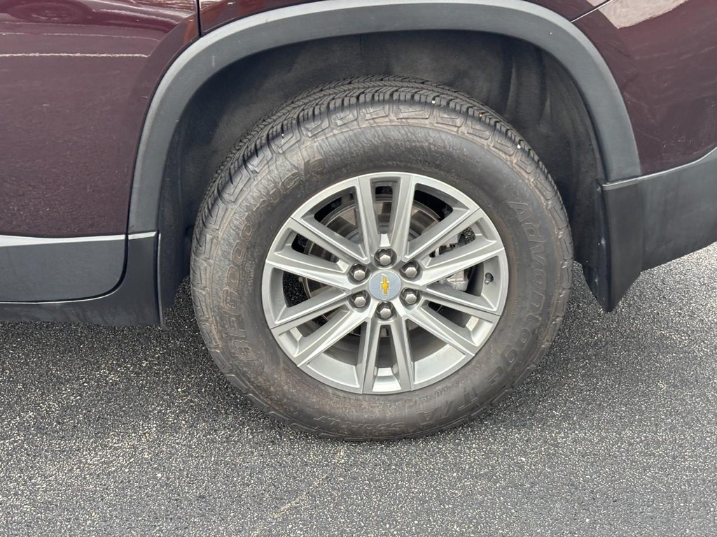 Chevrolet Traverse Vehicle Full-screen Gallery Image 09