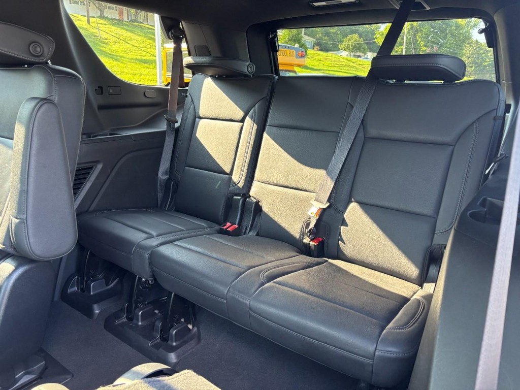 Chevrolet Tahoe Vehicle Full-screen Gallery Image 10