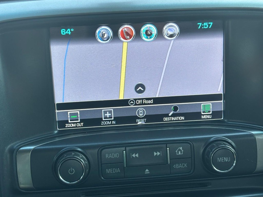 Chevrolet Silverado 2500HD Vehicle Full-screen Gallery Image 21