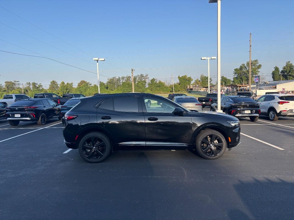 Buick Envision Vehicle Full-screen Gallery Image 02