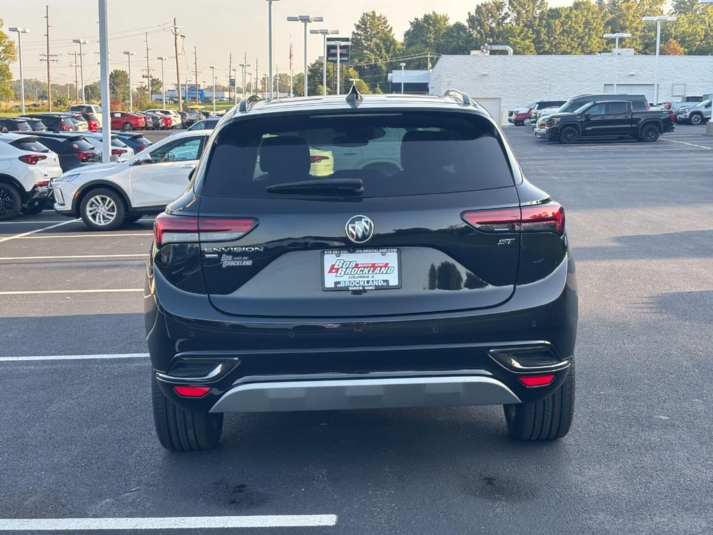 Buick Envision Vehicle Full-screen Gallery Image 04