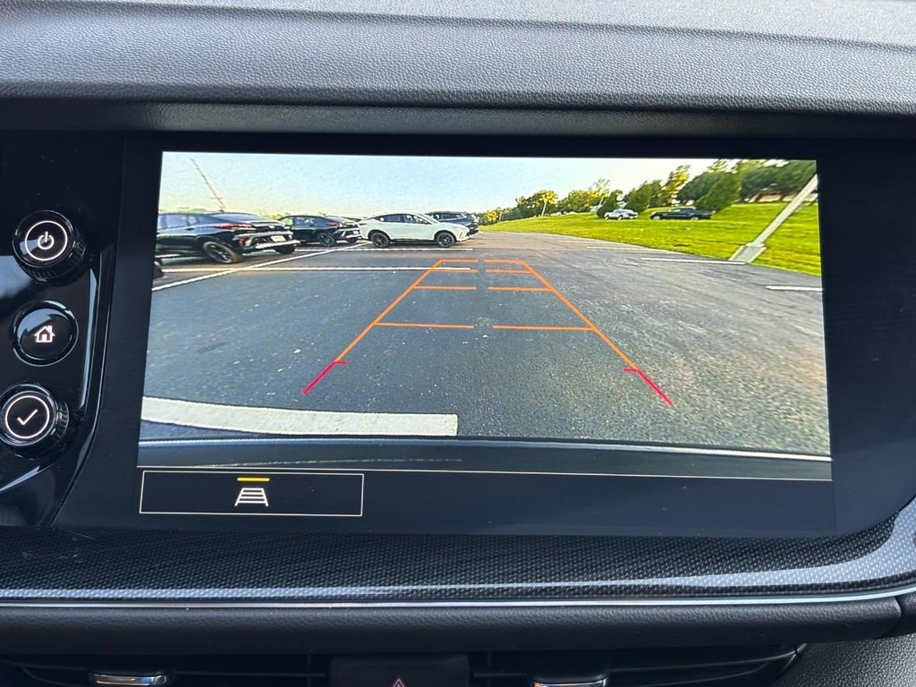 Buick Envision Vehicle Full-screen Gallery Image 21