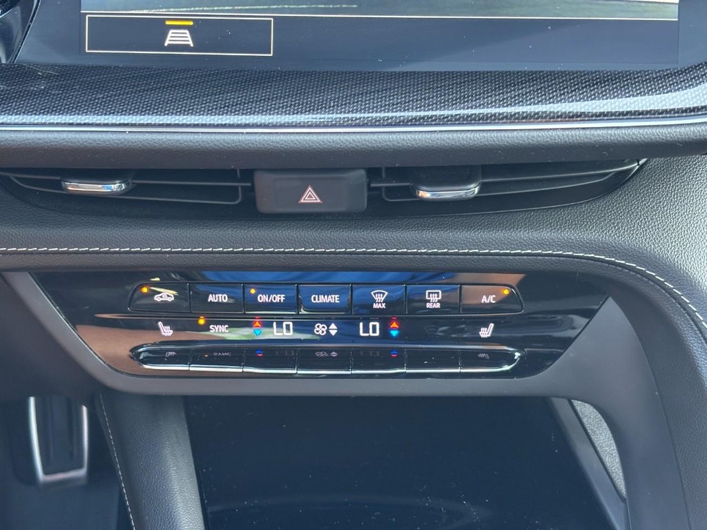 Buick Envision Vehicle Full-screen Gallery Image 22
