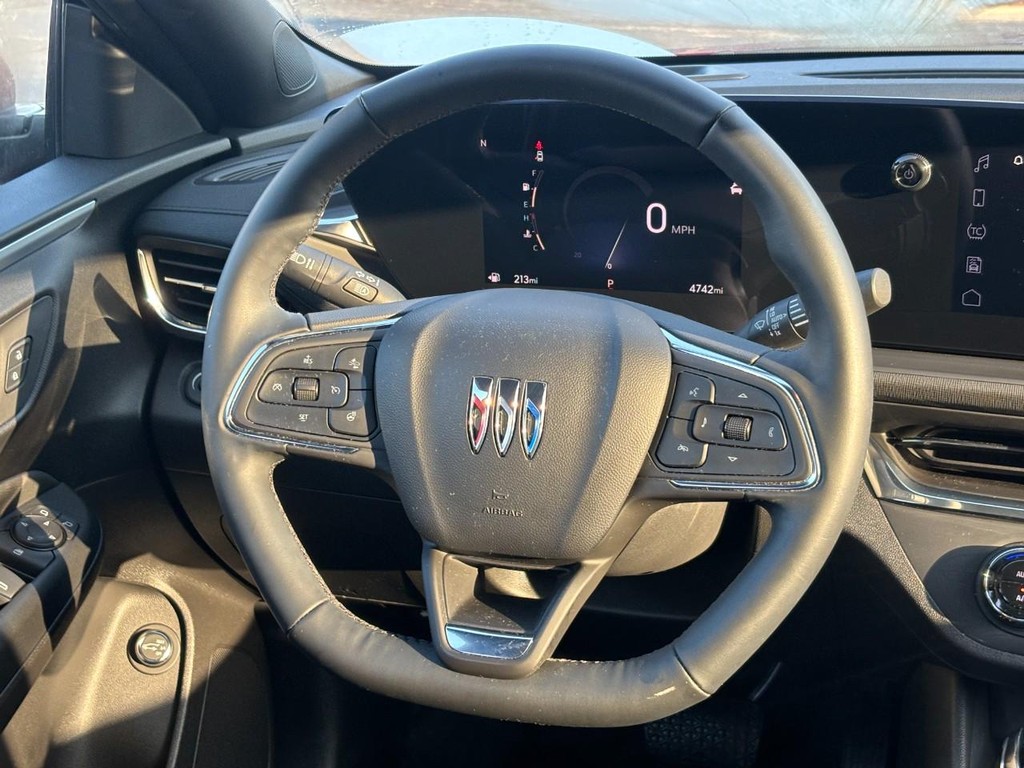 Buick Envista Vehicle Full-screen Gallery Image 12